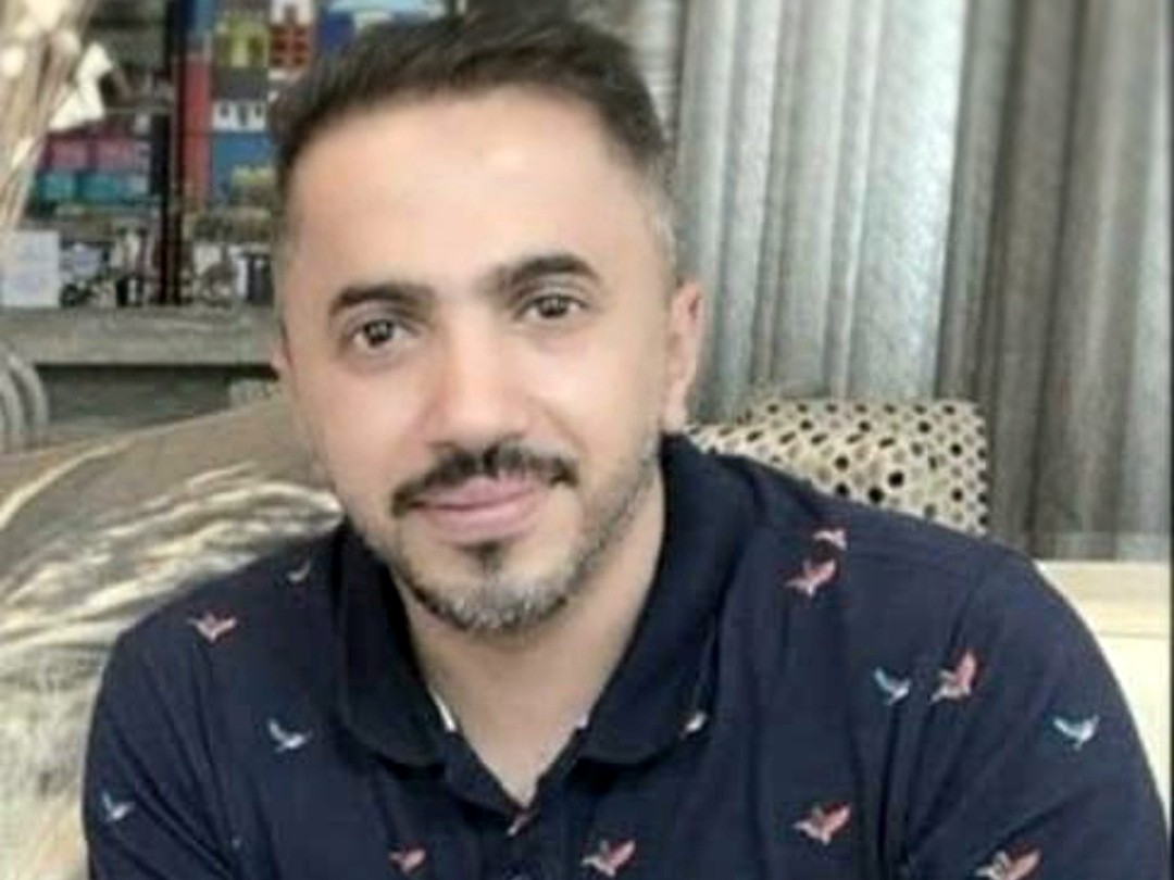 المهرة.. وفاة رجل أعمال يمني بظروف غامضة بعد إطلاق سراحه من سجن تابع لمليشيا الحوثي