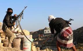 تحليل بريطاني يكشف: الحوثيون يعززون دفاعاتهم بمنشآت عسكرية تحت الأرض