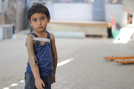 معركة ضد الزمن لإنقاذ الأطفال من أمراض قابلة للوقاية: تقرير الأمم المتحدة يكشف.. طفل يمني يفقد حياته كل 13 دقيقة