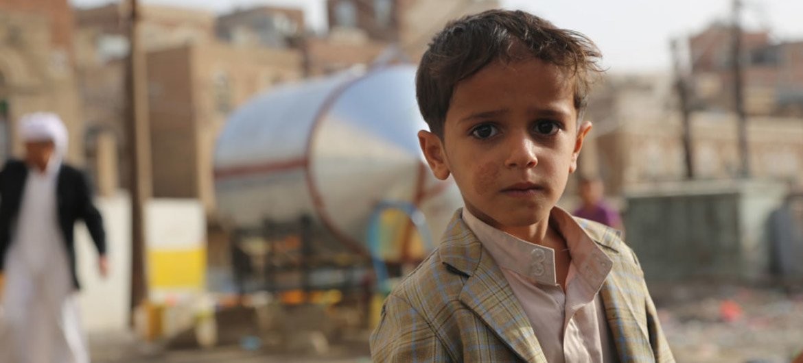 تحليل أممي يكشف عن مخاطر متزايدة: المناخ القاسي يهدد حياة الأطفال في اليمن.. 12.2 مليون طفل في خطر بسبب الصدمات المناخية 