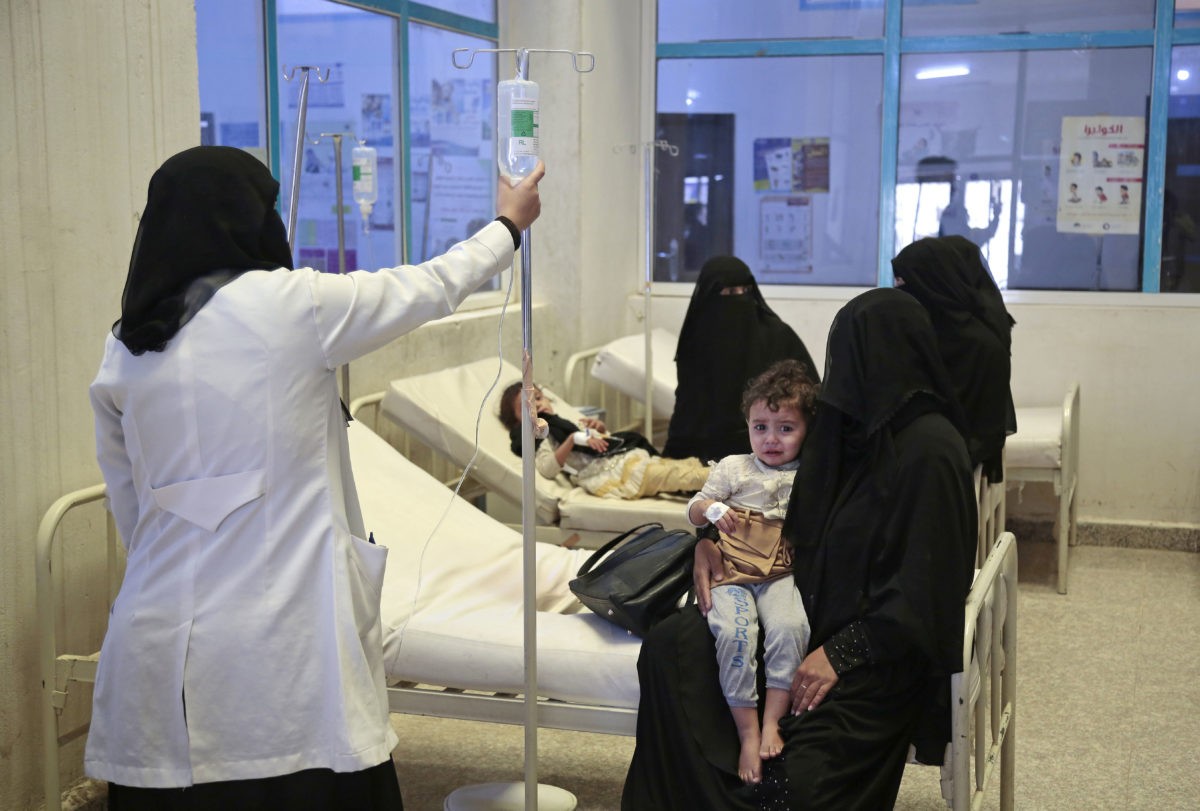 الإنذار المبكر يسجل ارتفاعًا في حالات الكوليرا باليمن.. أكثر من 5 آلاف حالة اشتباه بالكوليرا في 12 محافظة منذ أكتوبر