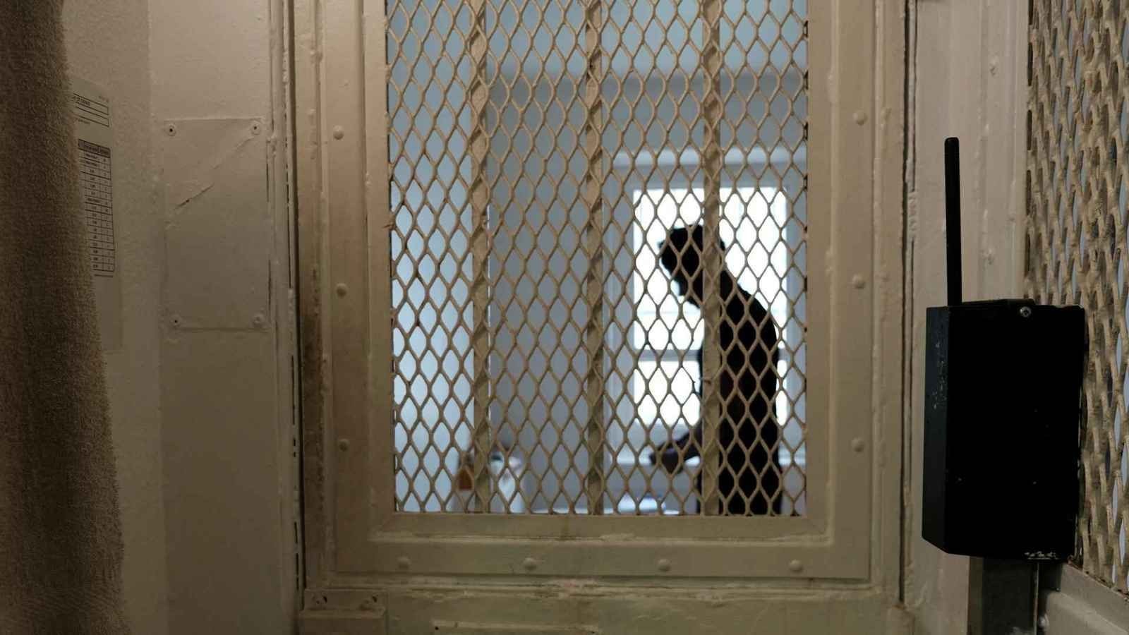 تدهور خطير في صحة المختطف محمد السلمي داخل سجون الحوثيين