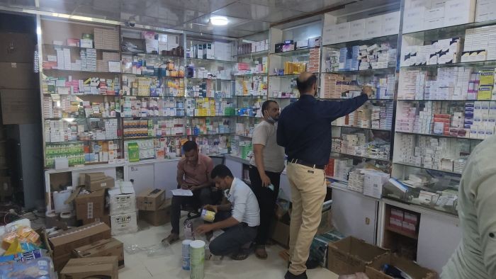 المخا.. حملة تفتيش مشتركة تضبط كميات كبيرة من الأدوية المنتهية والمهربة