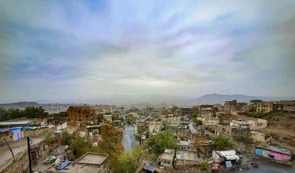 حرب وحصار وقناصة، ثالوث الموت في تعز.. المدينة المخنوقة بميليشيا الحوثي