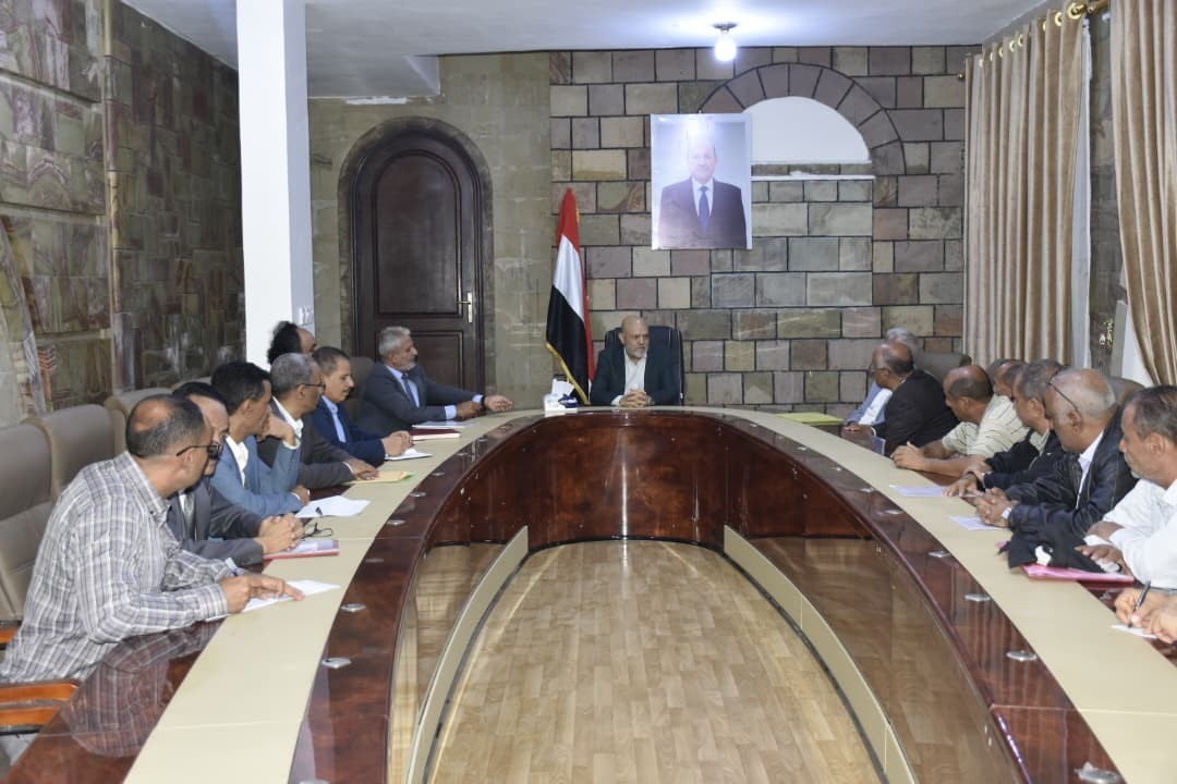 تعز تُشكل لجنة لحصر محولات الكهرباء وتتوعد المعتدين بإجراءات قانونية