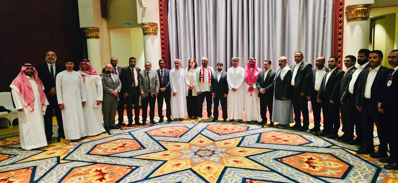 اتفاق شبه كُلي في مسقط للإفراج عن نحو 2900 محتجز من كافة الأطراف